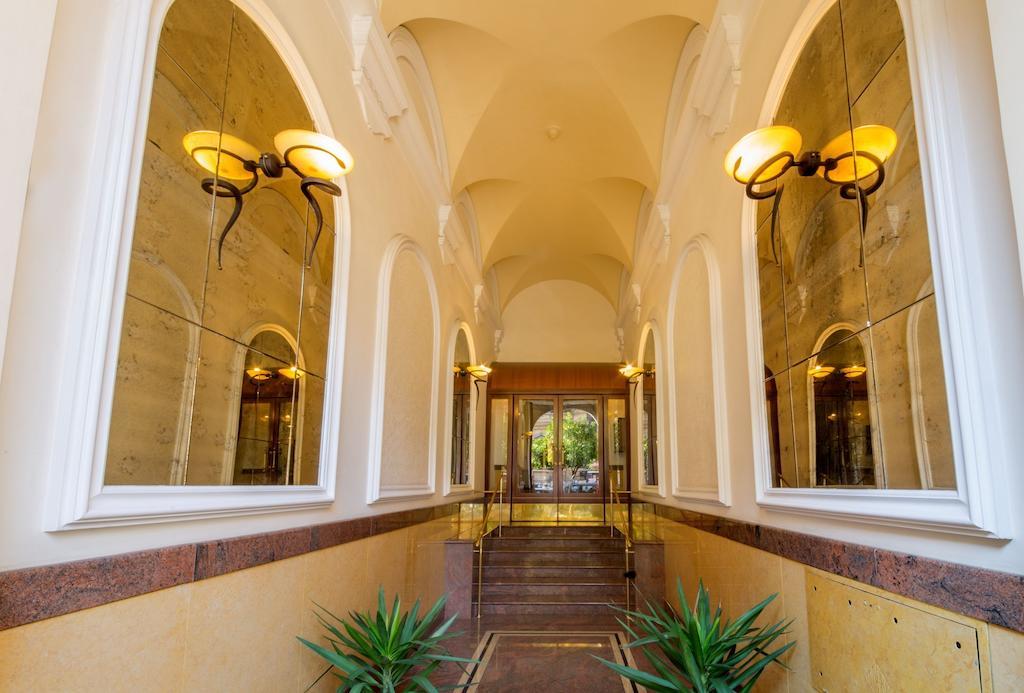 Hotel Ranieri ローマ エクステリア 写真