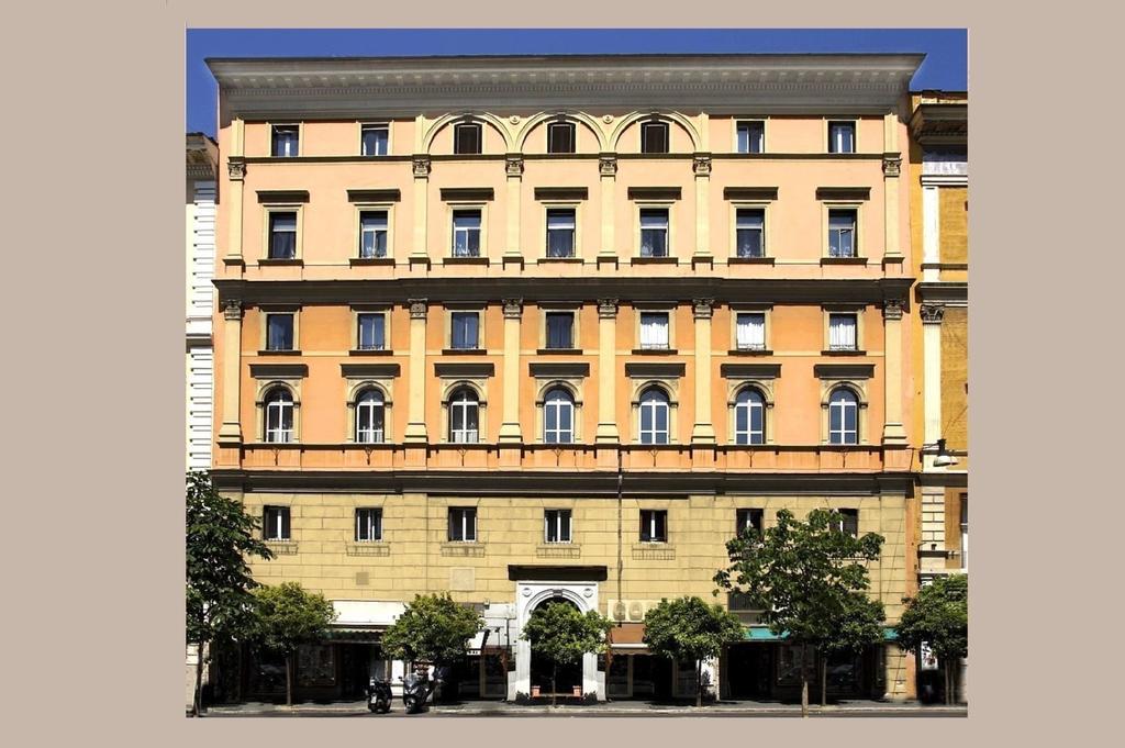 Hotel Ranieri ローマ エクステリア 写真