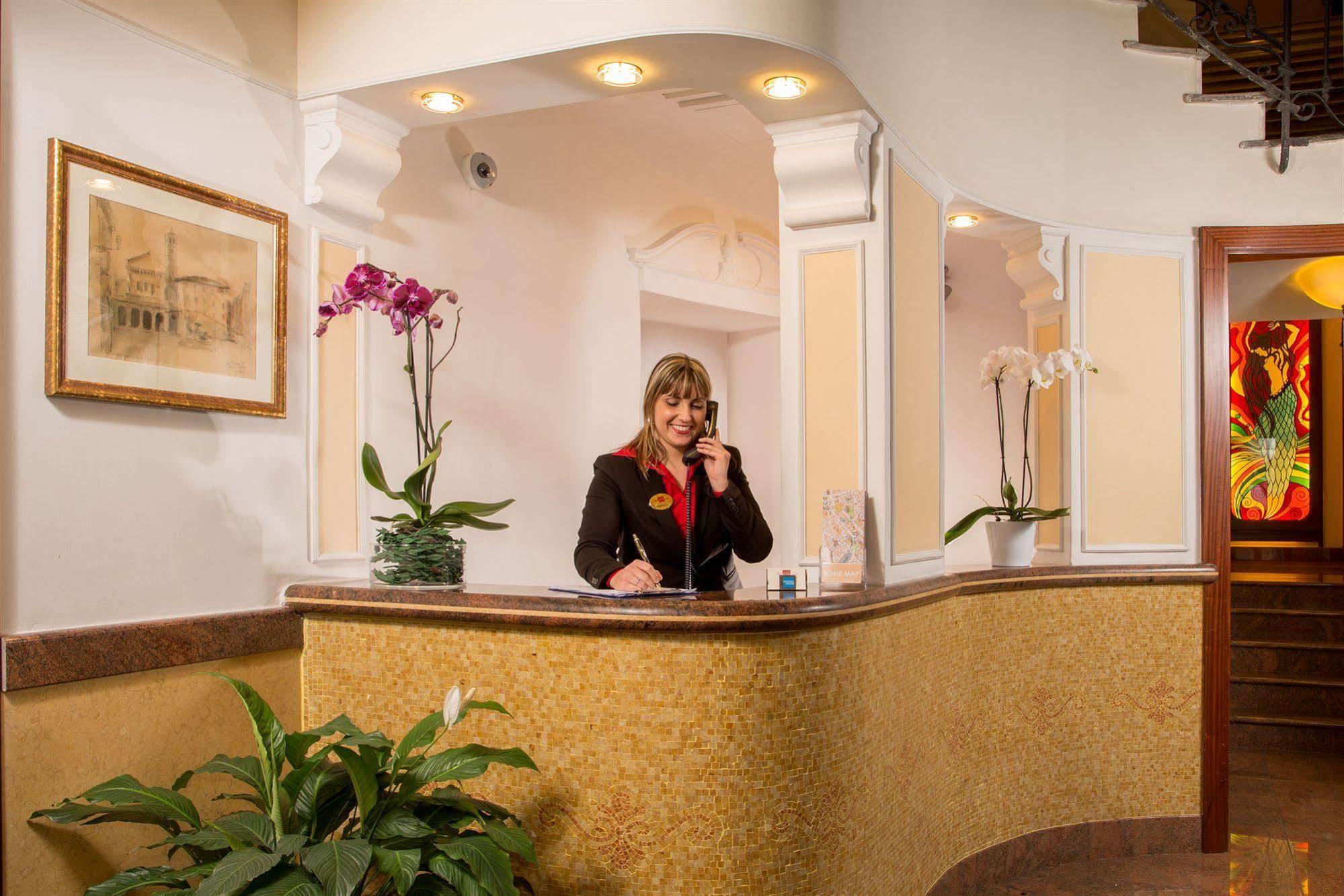 Hotel Ranieri ローマ エクステリア 写真