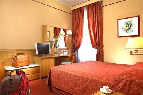 Hotel Ranieri ローマ エクステリア 写真