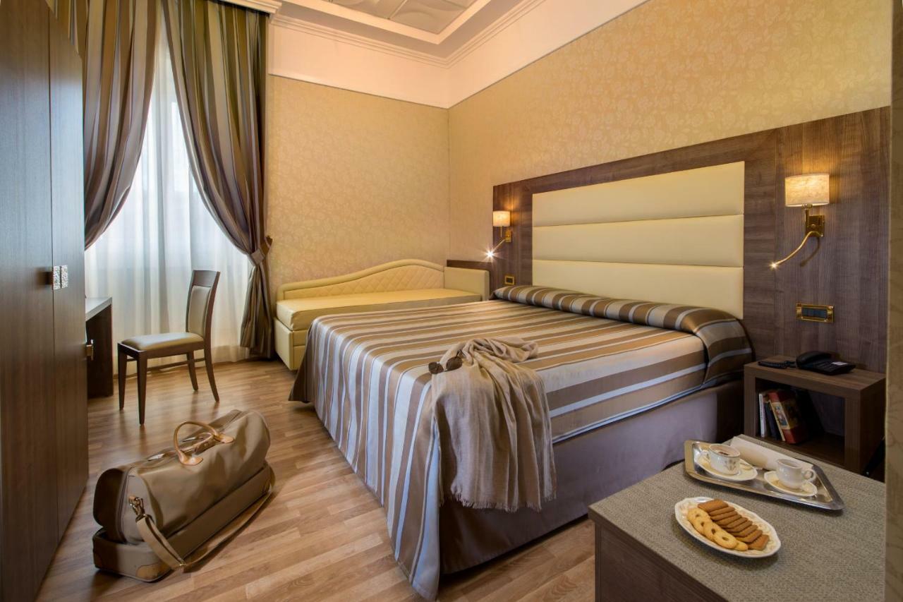 Hotel Ranieri ローマ エクステリア 写真